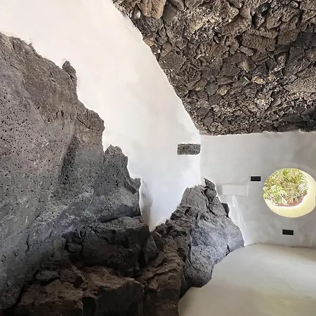 Luxury With Private Pool, Jacuzzi & Sauna - Cueva Del Sol