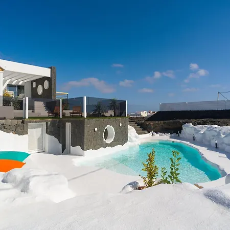 Luxury With Private Pool, Jacuzzi & Sauna - Cueva Del Sol Tahiche