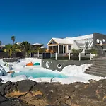 Luxury With Private Pool, Jacuzzi & Sauna - Cueva Del Sol Tahiche