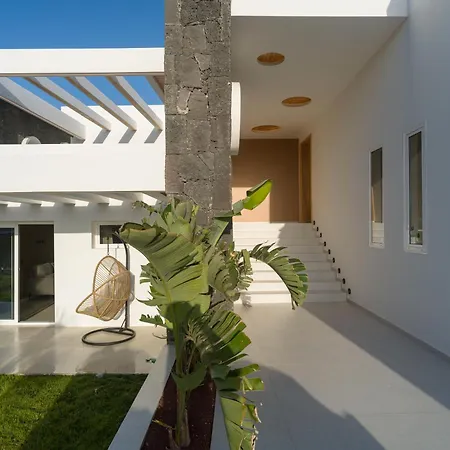 Luxury With Private Pool, Jacuzzi & Sauna - Cueva Del Sol *