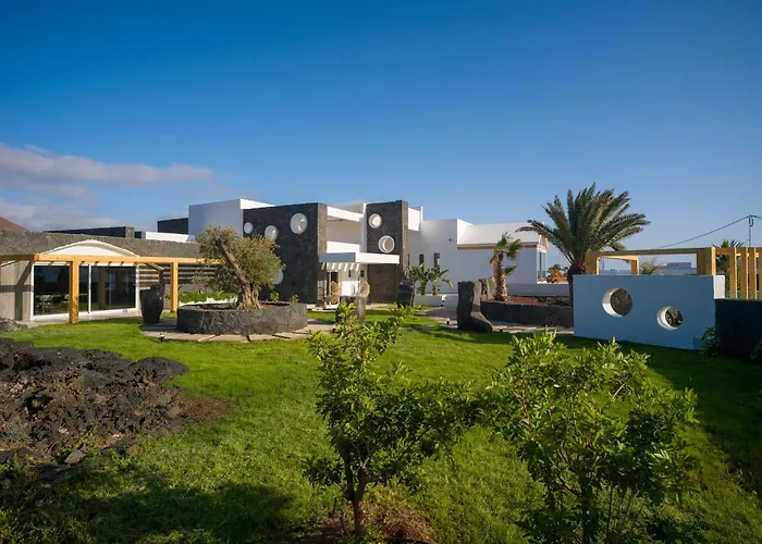 Luxury With Private Pool, Jacuzzi & Sauna - Cueva Del Sol