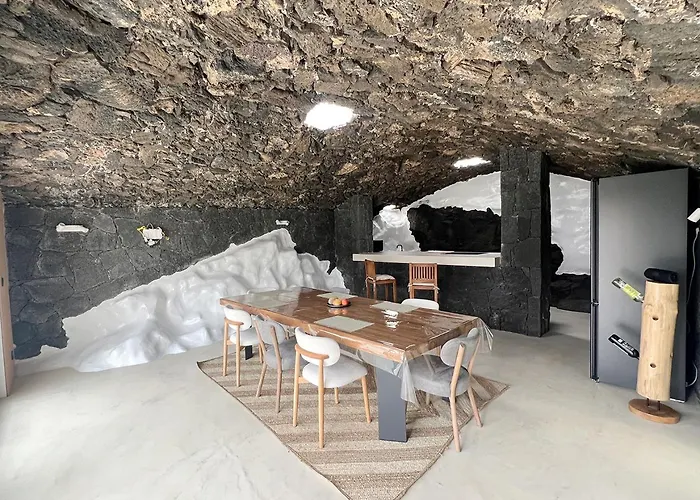 Вилла Luxury With Private Pool, Jacuzzi & Sauna - Cueva Del Sol *